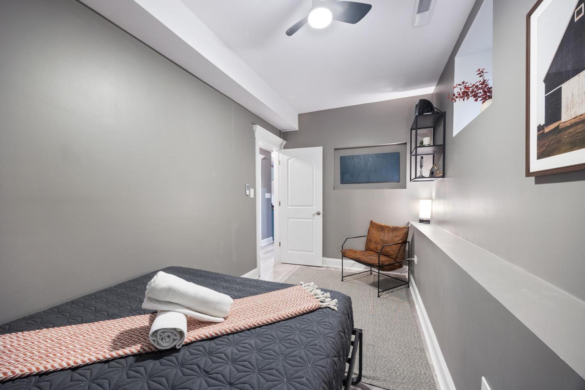Wrigleyville Suites Чикаго Экстерьер фото