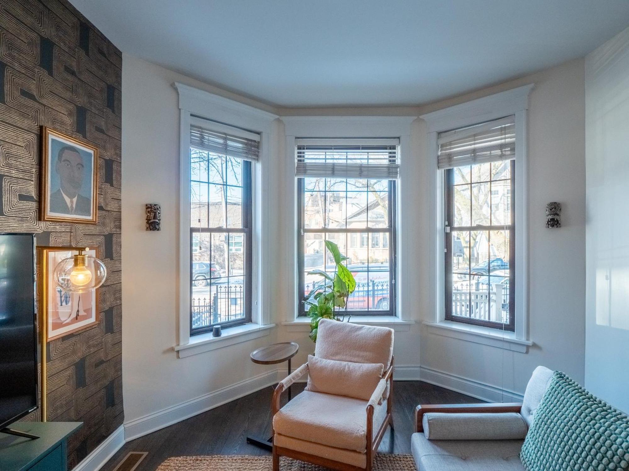 Wrigleyville Suites Чикаго Экстерьер фото